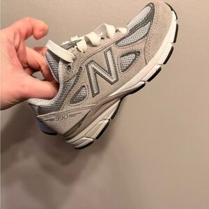New Balance Beige and Gray Sneakers (BOYS OR GIRLS SIZE 10.5C)